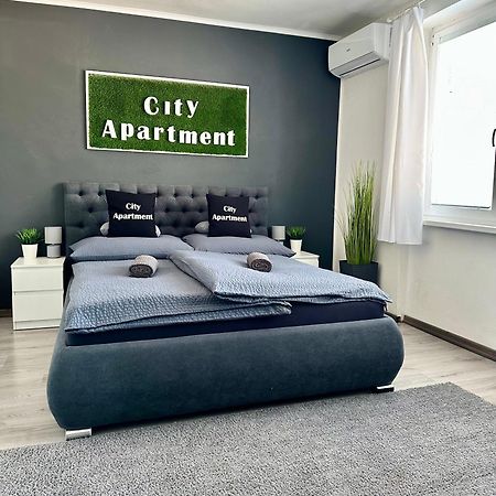 City Apartment Sturovo Exterior foto