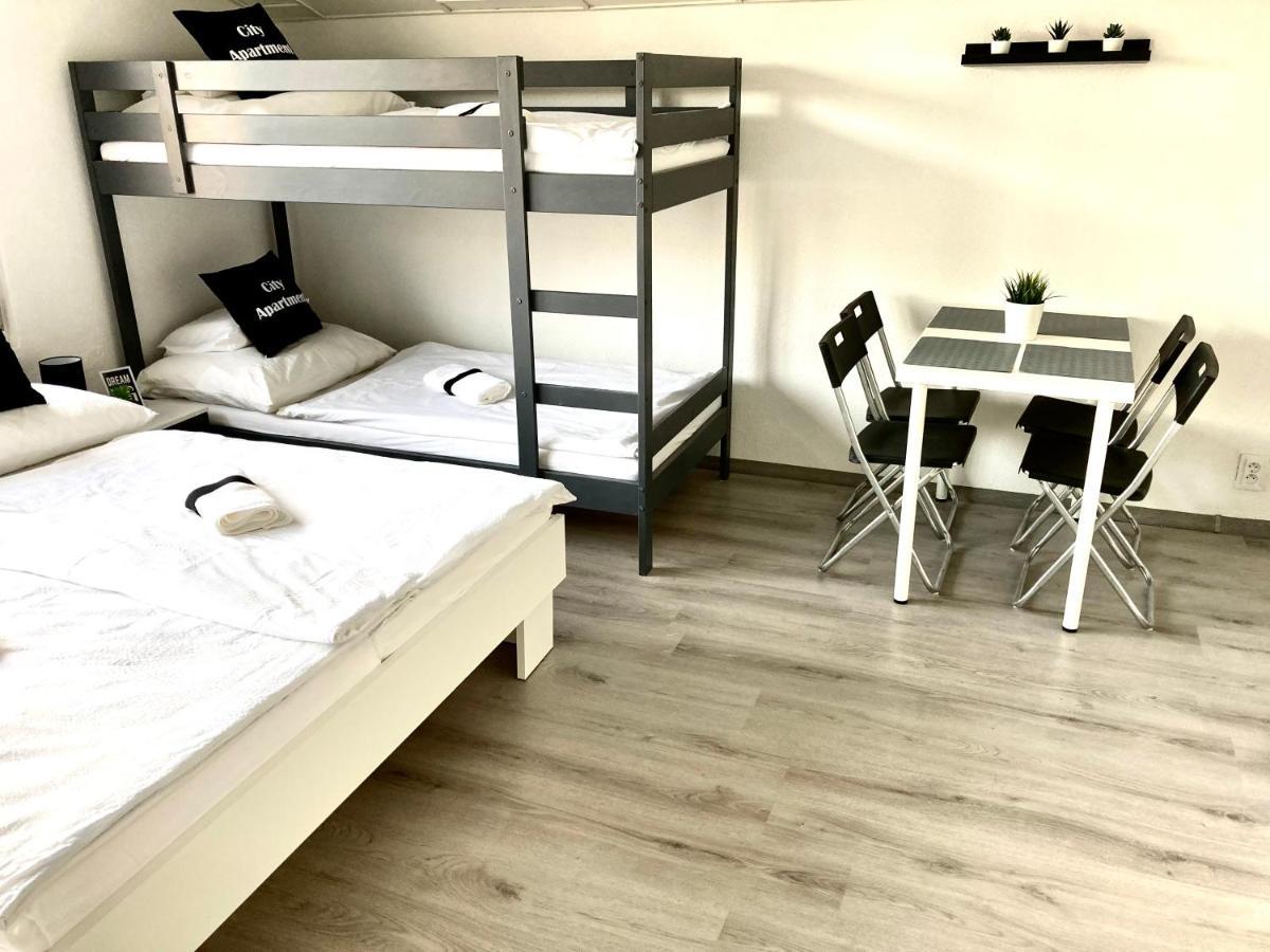City Apartment Sturovo Exterior foto