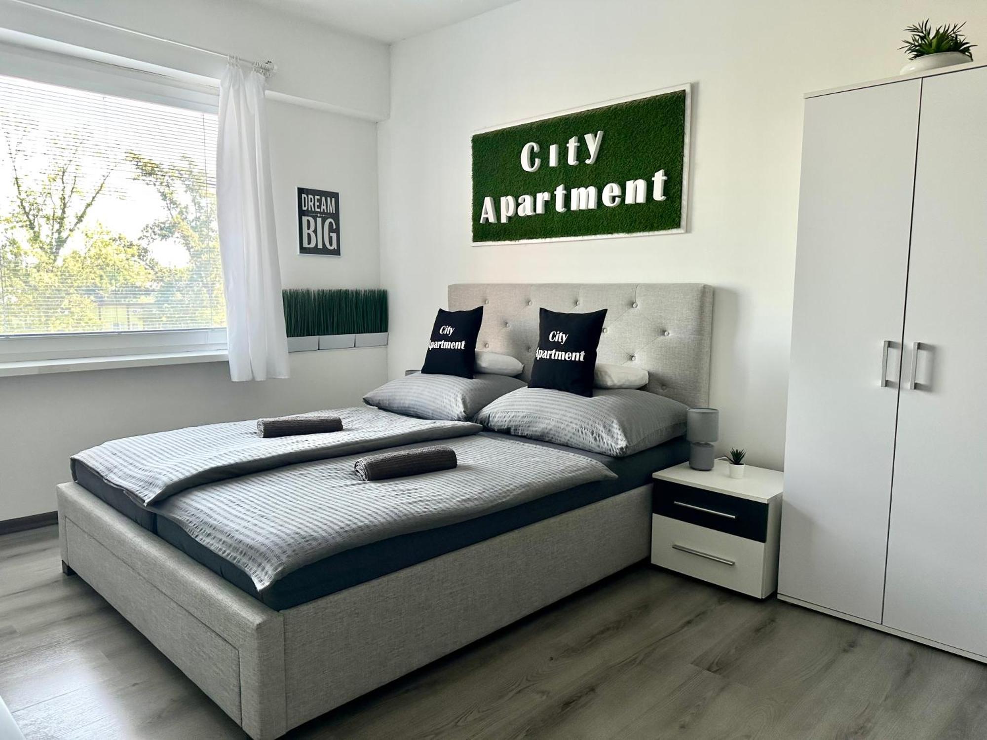 City Apartment Sturovo Exterior foto